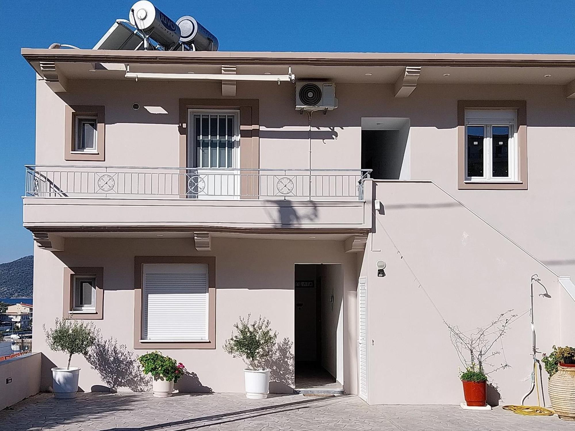 Katelia'S Apartments Almiropótamos Extérieur photo